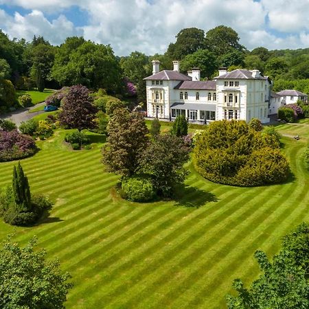 The Falcondale At Lampeter Buitenkant foto