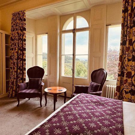 The Falcondale At Lampeter Buitenkant foto
