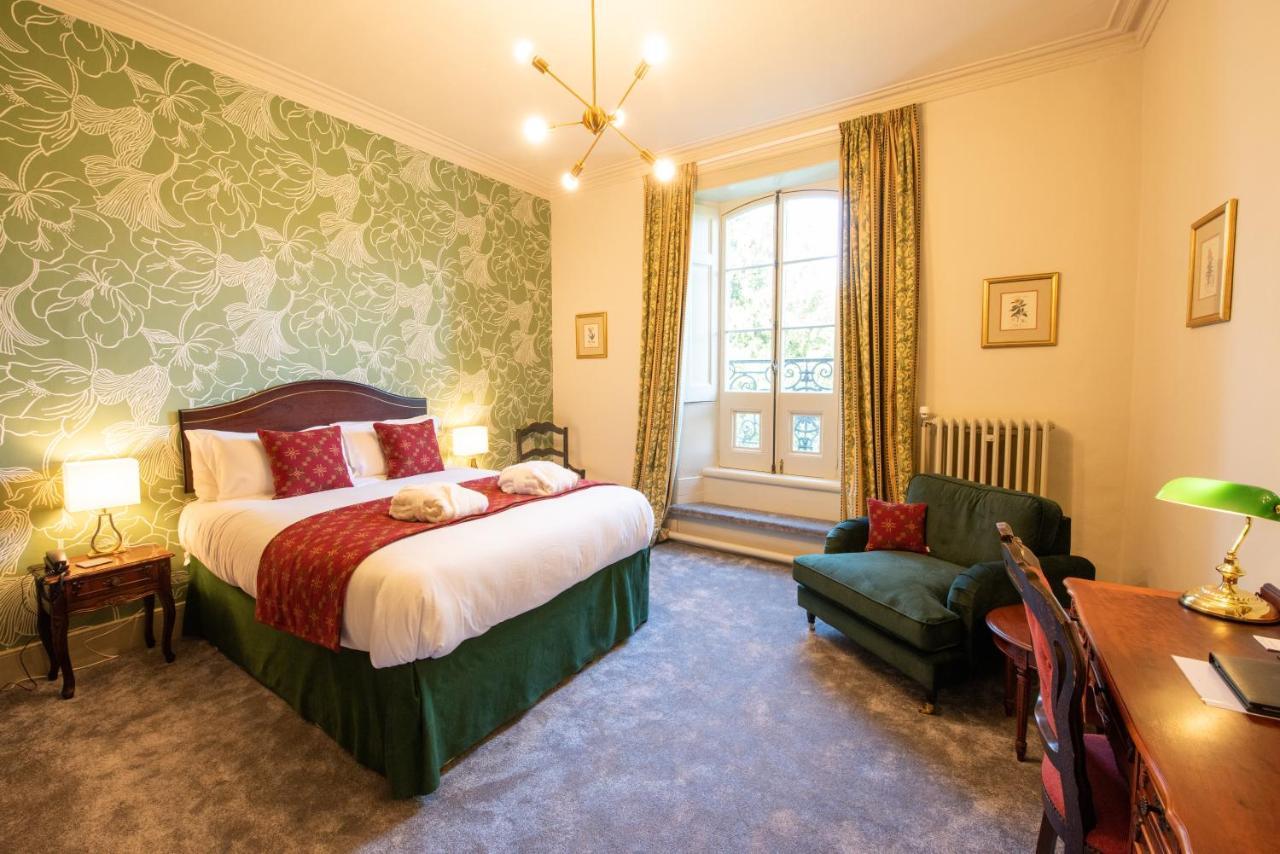 The Falcondale At Lampeter Buitenkant foto