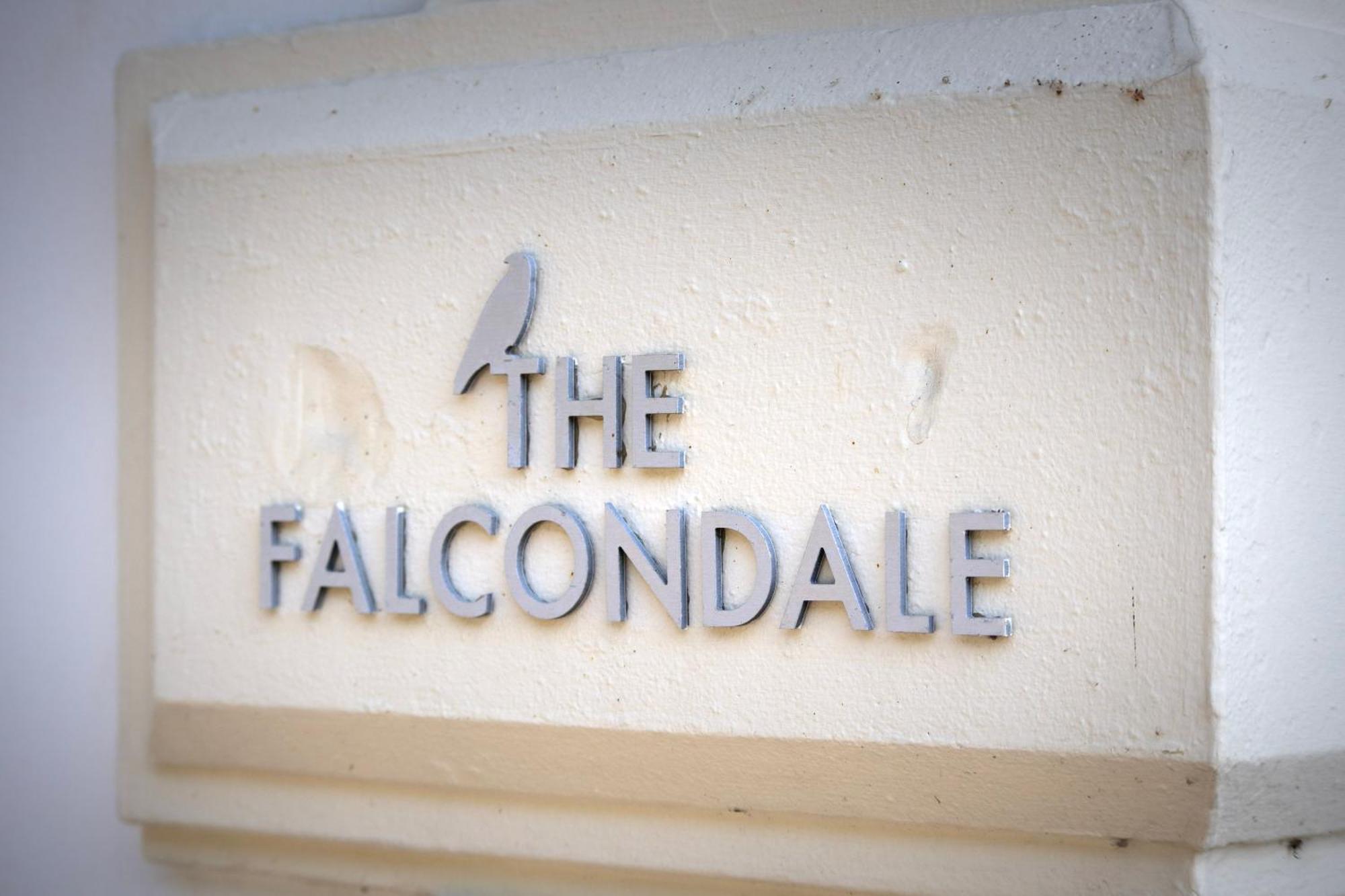 The Falcondale At Lampeter Buitenkant foto