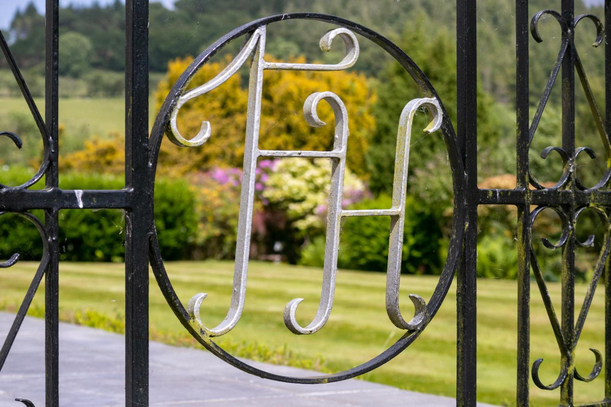 The Falcondale At Lampeter Buitenkant foto