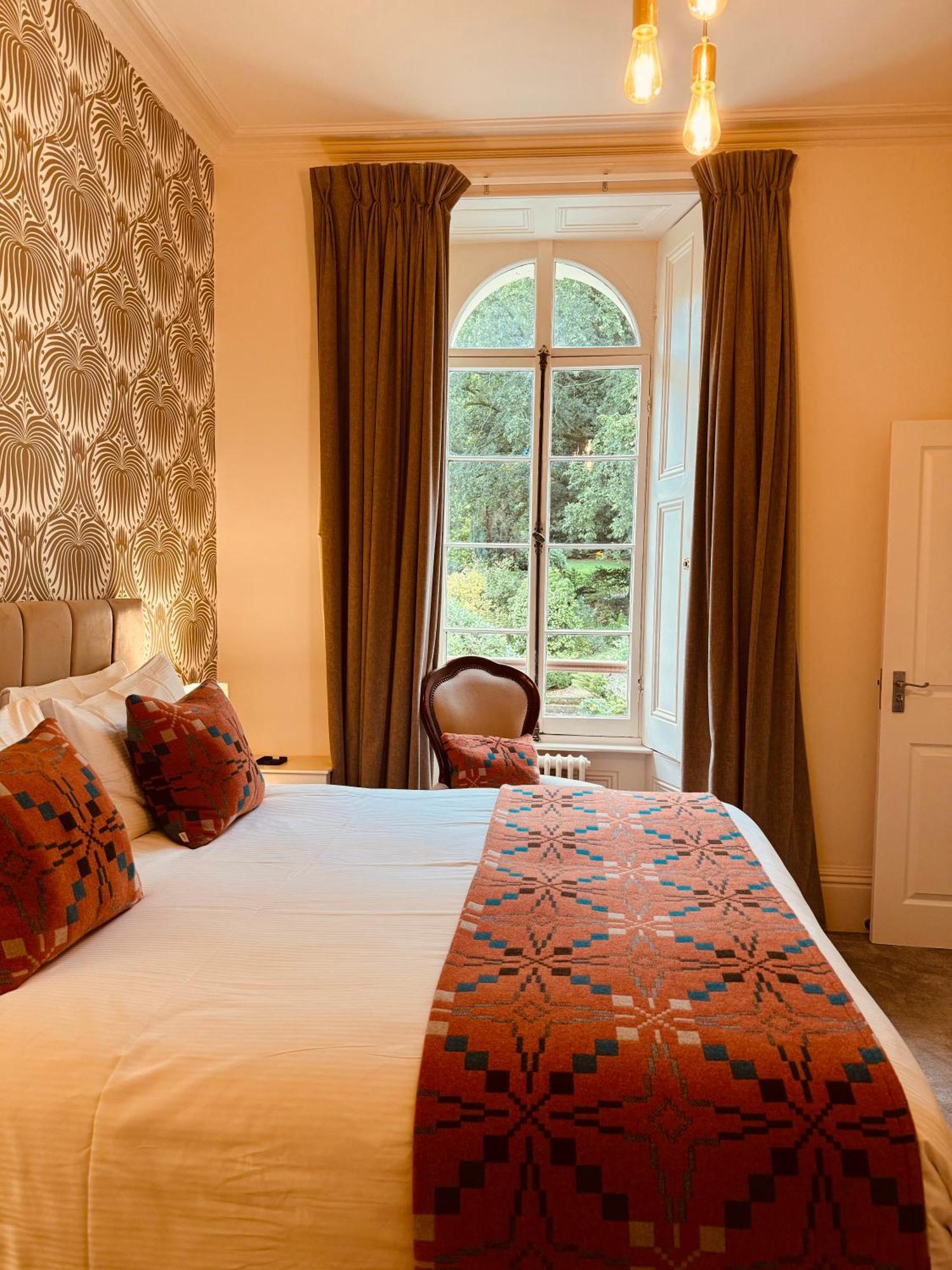 The Falcondale At Lampeter Buitenkant foto