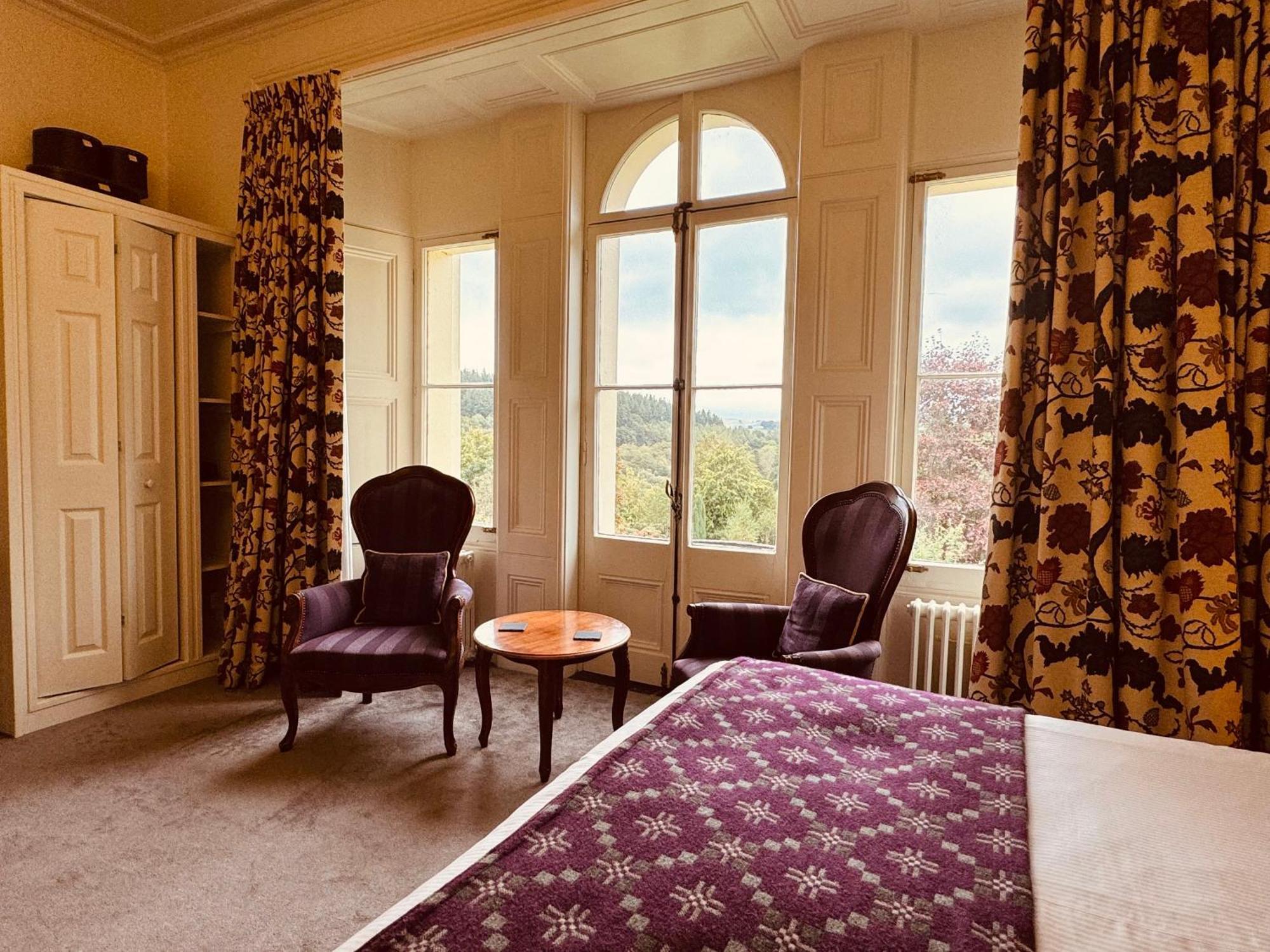 The Falcondale At Lampeter Buitenkant foto